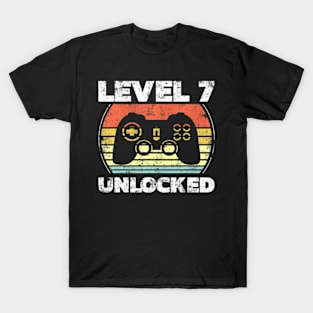 Level 7 Video 7th Birthday T-Shirt